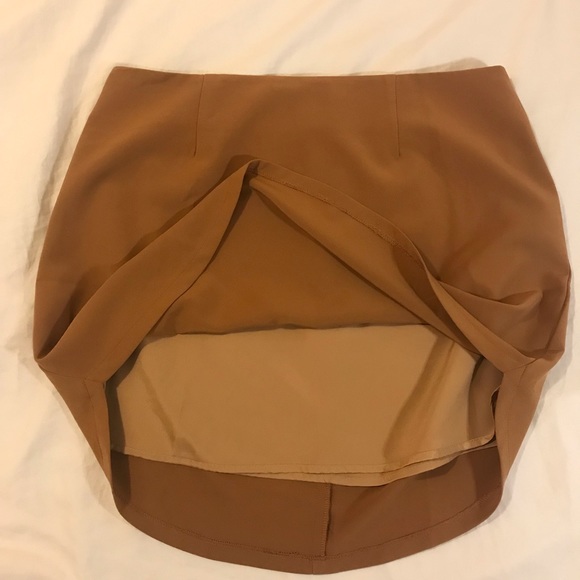 Tobi Camel Skirt - Picture 6 of 6